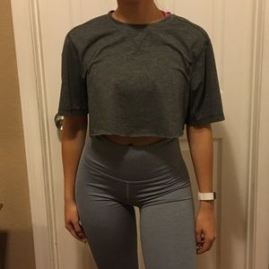 Lululemon men’s large athletic tee, cropped